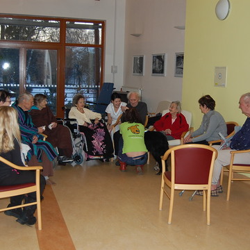 Psí pomoc v hospici a domově