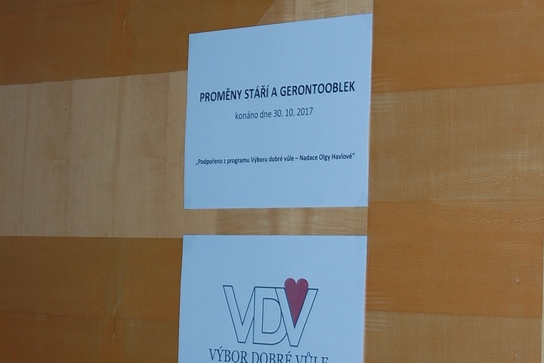 Proměny stáří a gerontooblek
