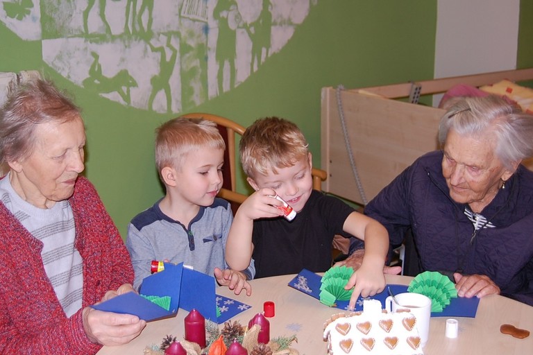 Setkávání dvou generací se v hospici CITADELA uskutečňuje pravidelně