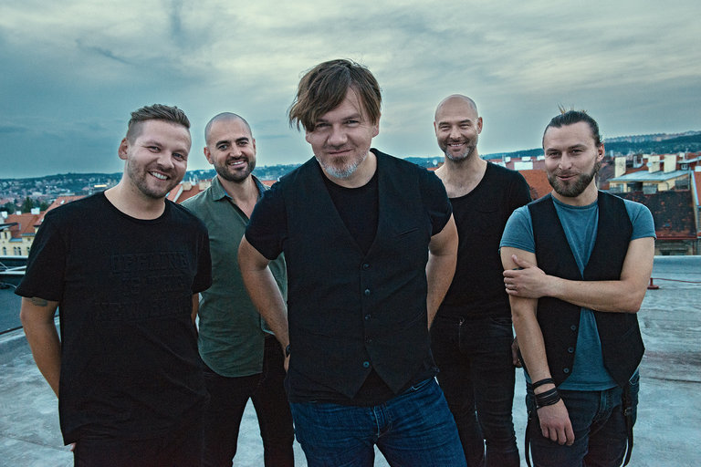 BENEFIČNÍ KONCERT MICHALA HRŮZY